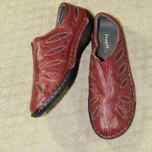 Prophet Cameo Women's Sz 9.5N Maroon Cutout Leather Loafers